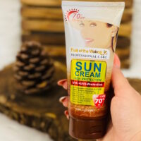 کرم ضد آفتاب وکالی SPF 70